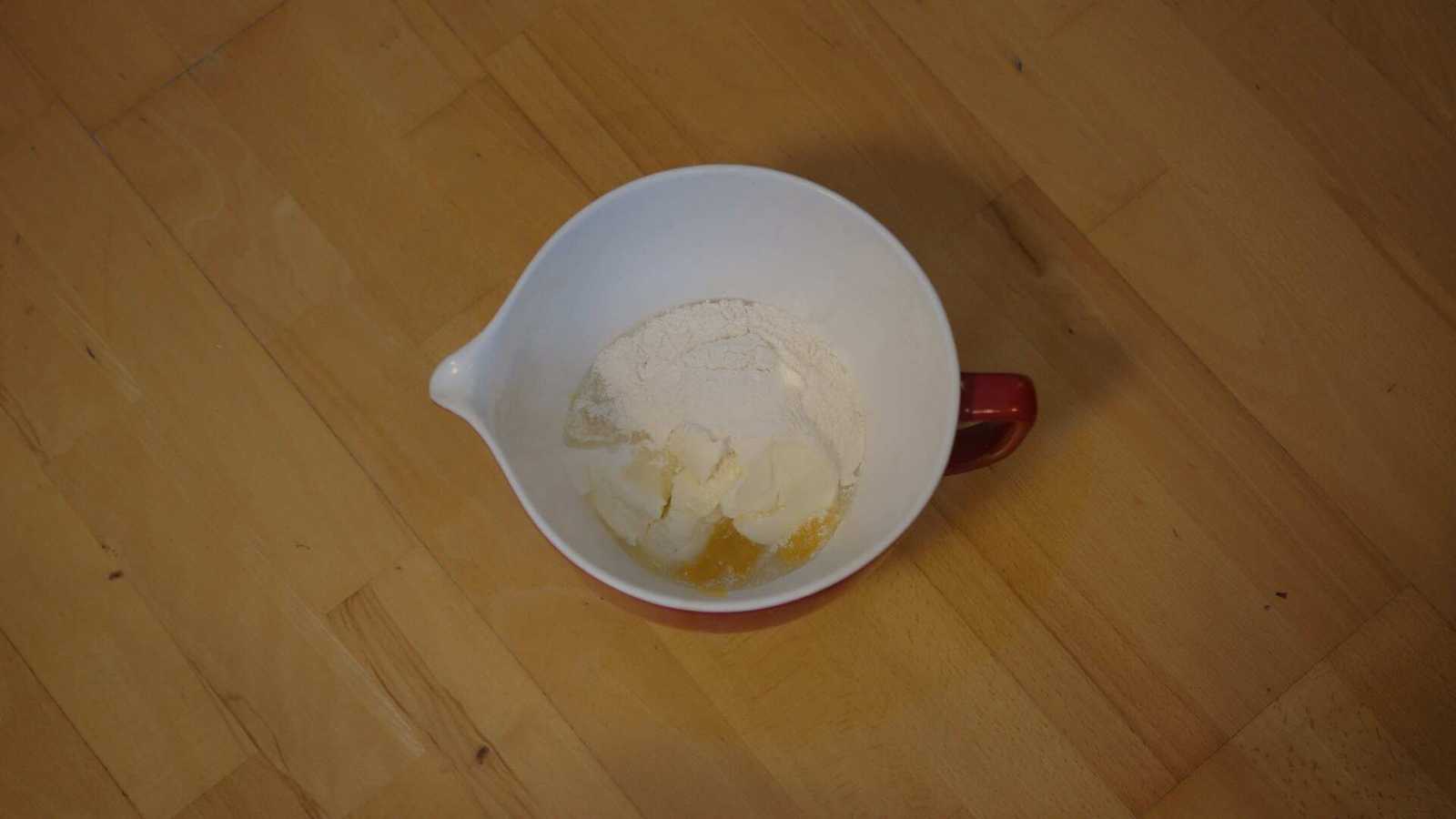 Cream filling ingredients in bowl