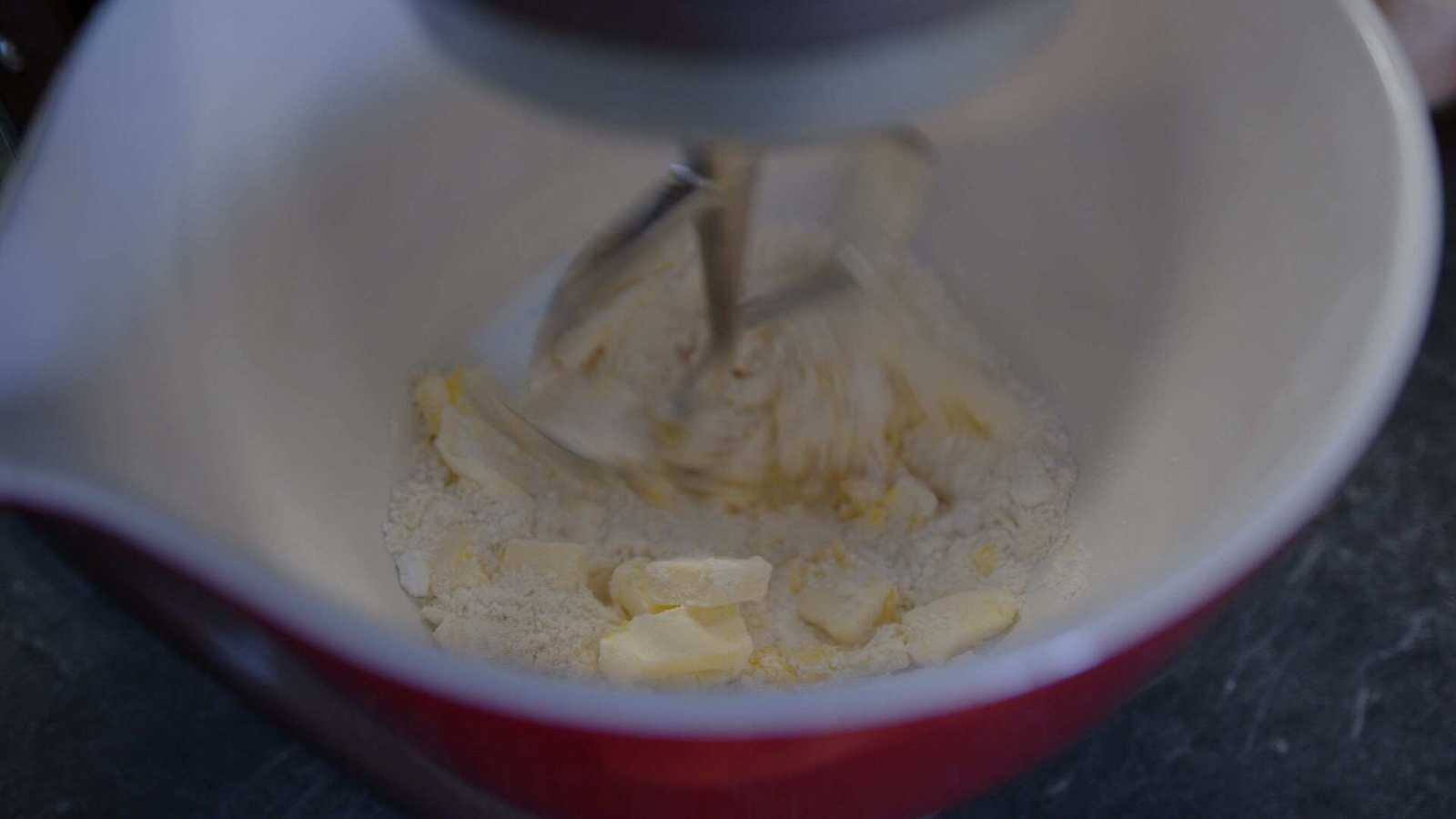 Dough mixing