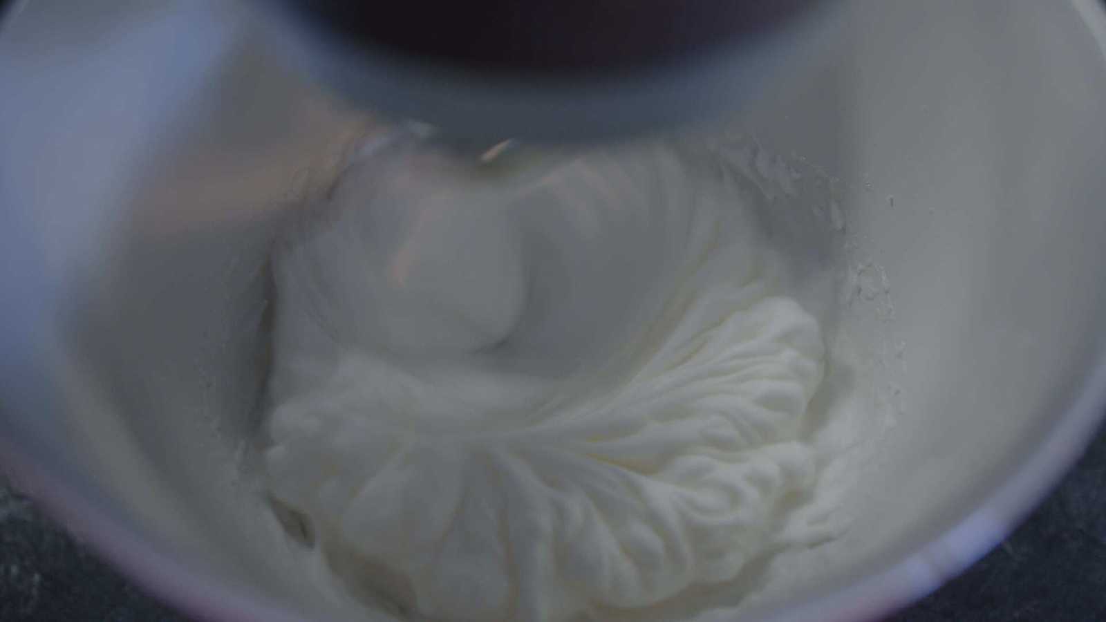 Egg whites mixing